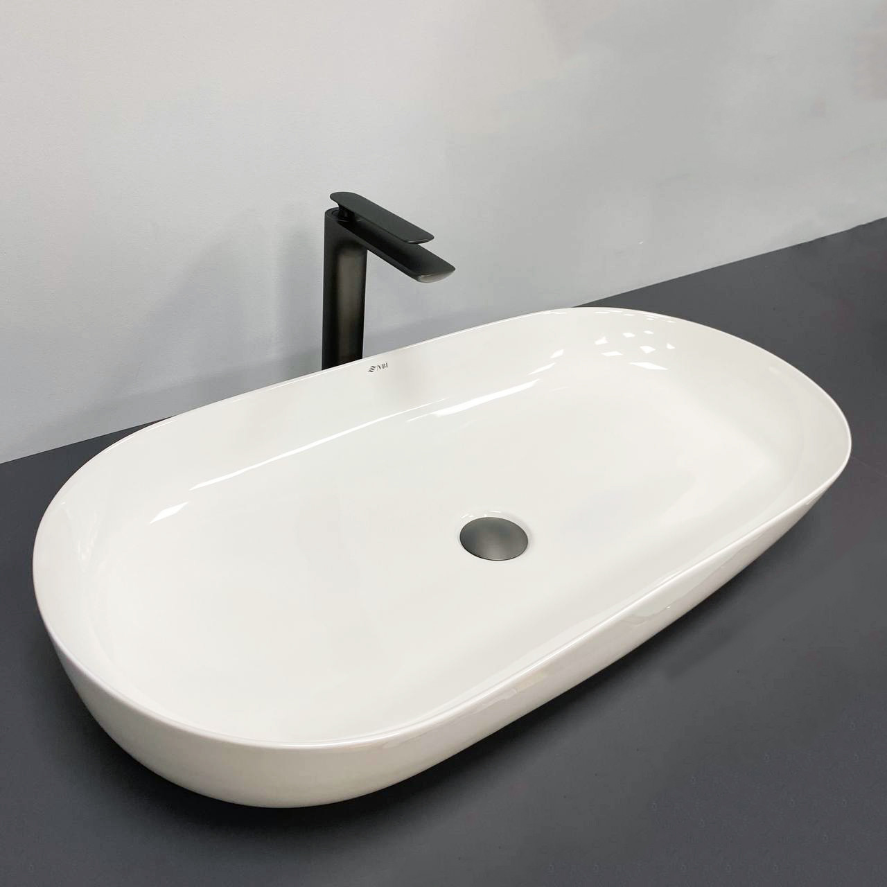 Умивальник (раковина) VBI ANDRIA M WHITE накладний, фото 1