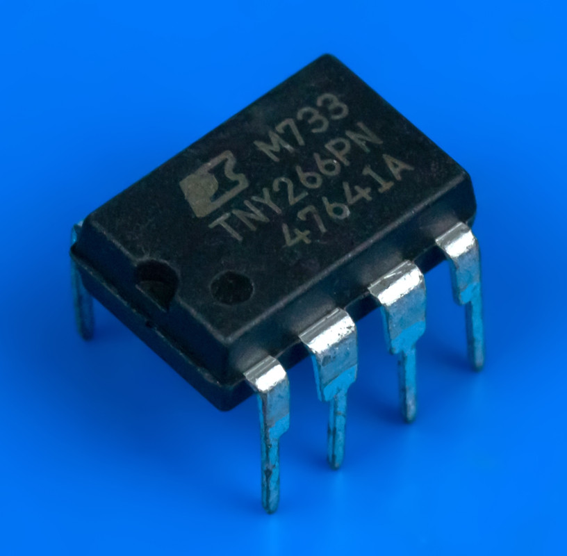 Мікросхема імпульсного блока живлення TNY266PN, фото 1