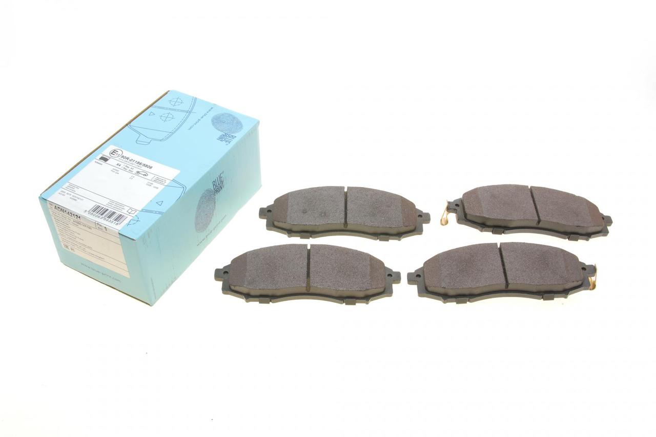 Колодки гальмівні передні Nissan Navara Pick Up 2.4i 2.5 TD 98- (Blue Print ADN142121)