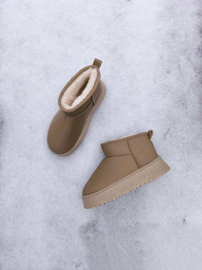 Угги БЕЖЕВЫЕ полуботинки BEIGE светлые короткие на высокой платформе кожа искусственная зима женские, фото 1