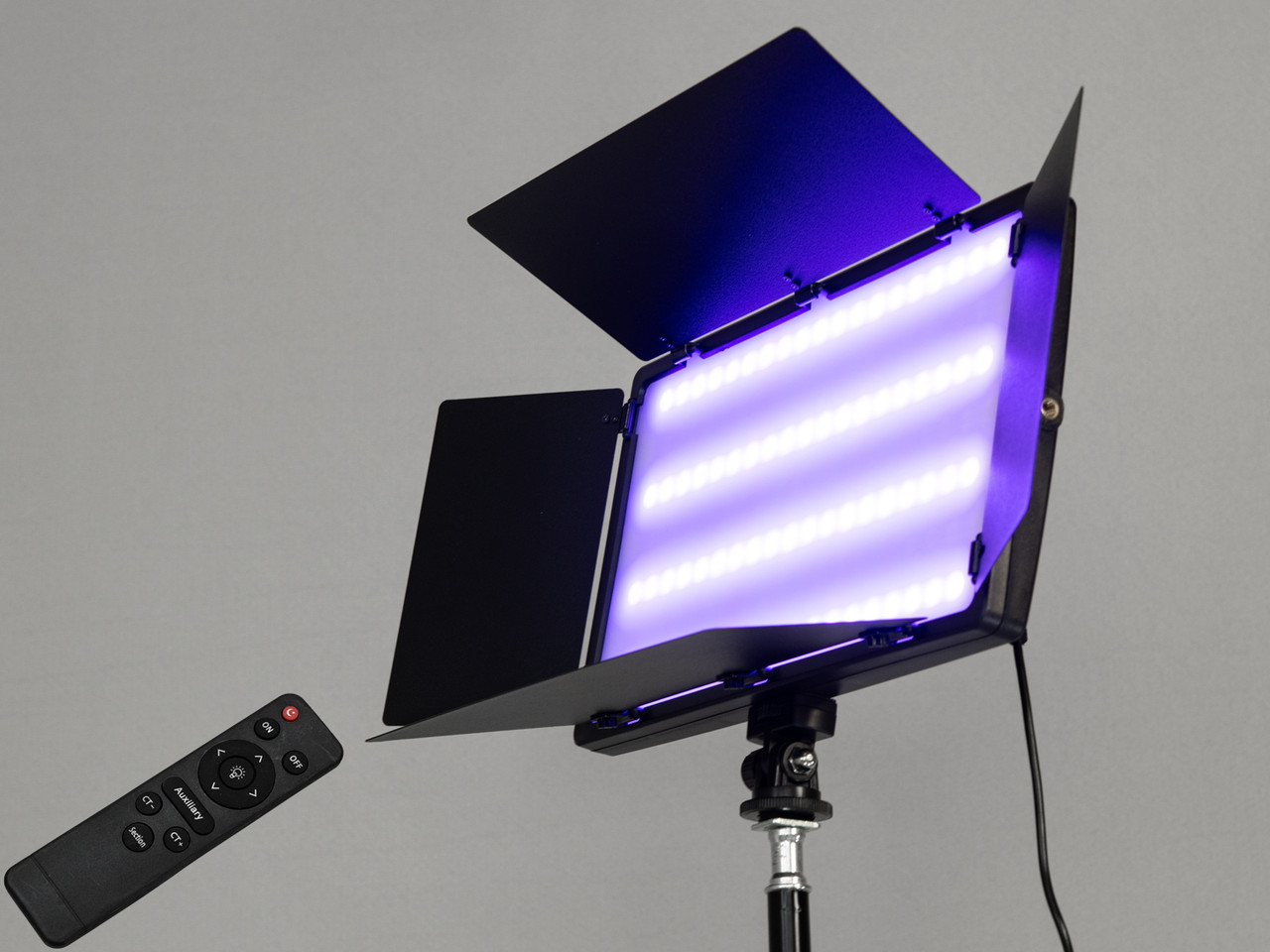 RGB прожектор із пультом для фото та відеознімання, 35 Вт, чорний SL-LED-800RGB