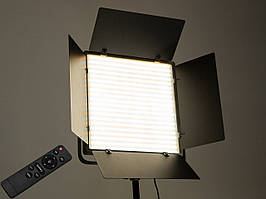 RGB прожектор зі шторками для фото- та відеознімання, 40 Вт з пультом SL-LED-660RGB