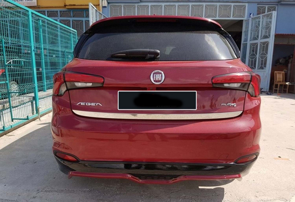 Задний диффузор DPT (HB, Черный Глянец) для Fiat Tipo 2016- гг, фото 1