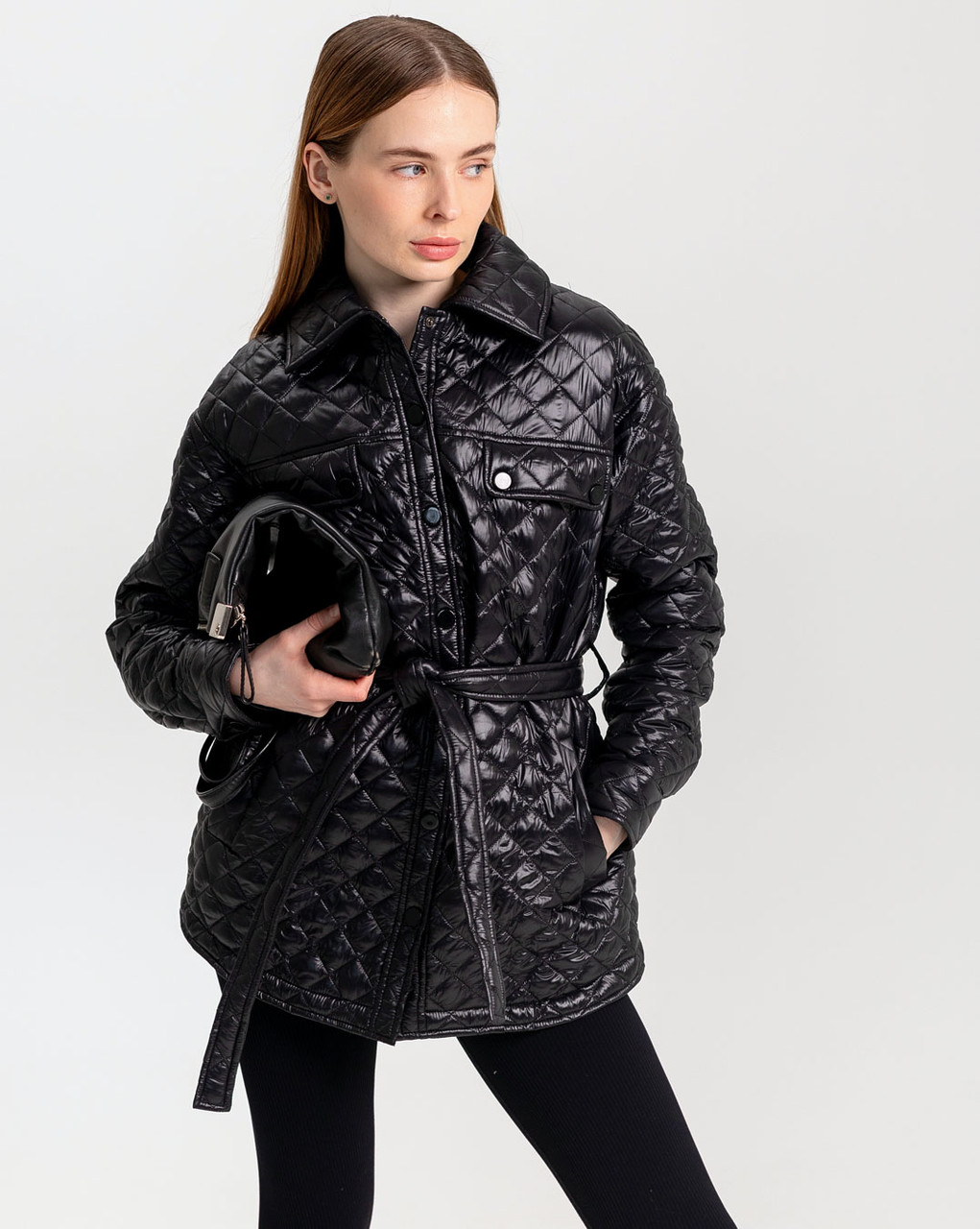 Трендова жіноча демісезонна куртка X-Woyz LS-8913-8 чорного кольору