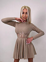 Трикотажна жіноча міні сукня з корсетною вставкою з мережива та пишною спідницею Smb9297, фото 3