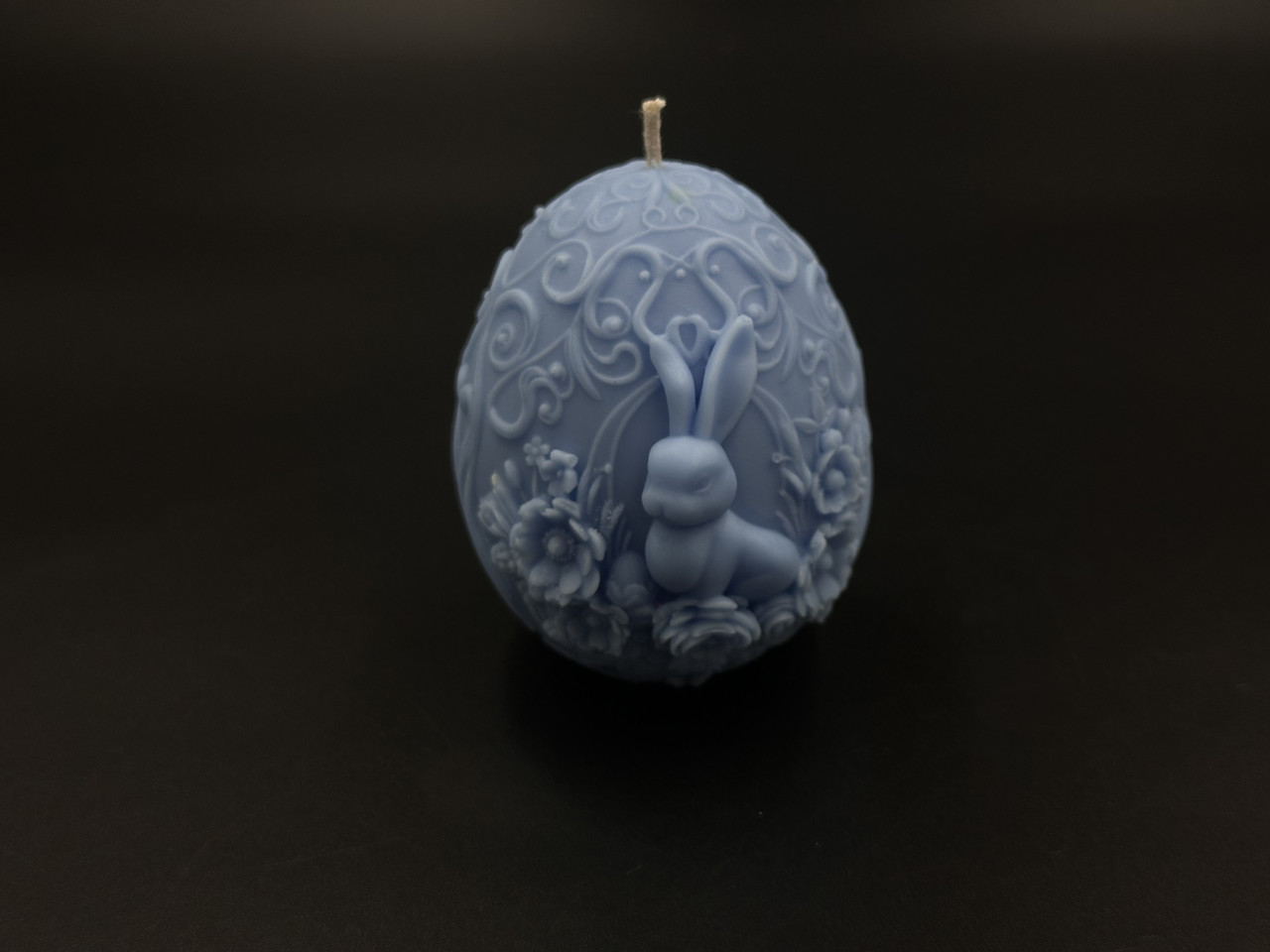 Свічка соєва "Happy Easter "писанка з зайчиком 8 см 113 грам. Колір блакитний.