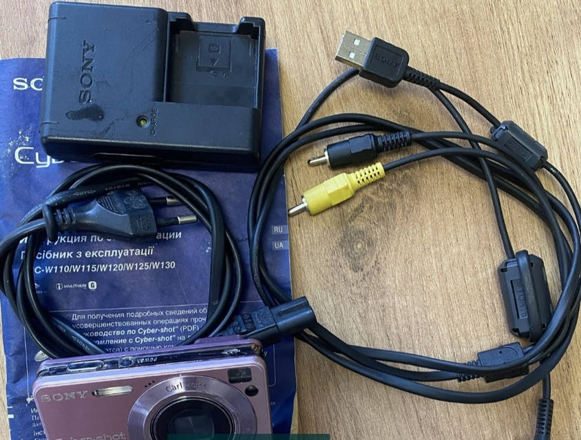 Фотоапарат Sony Cyber Shot DSC-W120, ціна: 3554 ₴, купити