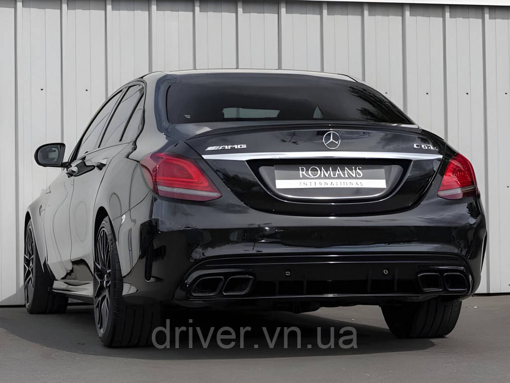 Задний диффузор с насадками Black (Дизайн С63 2018-2021) для Mercedes C-сlass W205