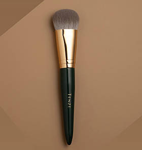 Пензель для розтушовки кремових текстур Tenze Emerald Collection Foundation Brush