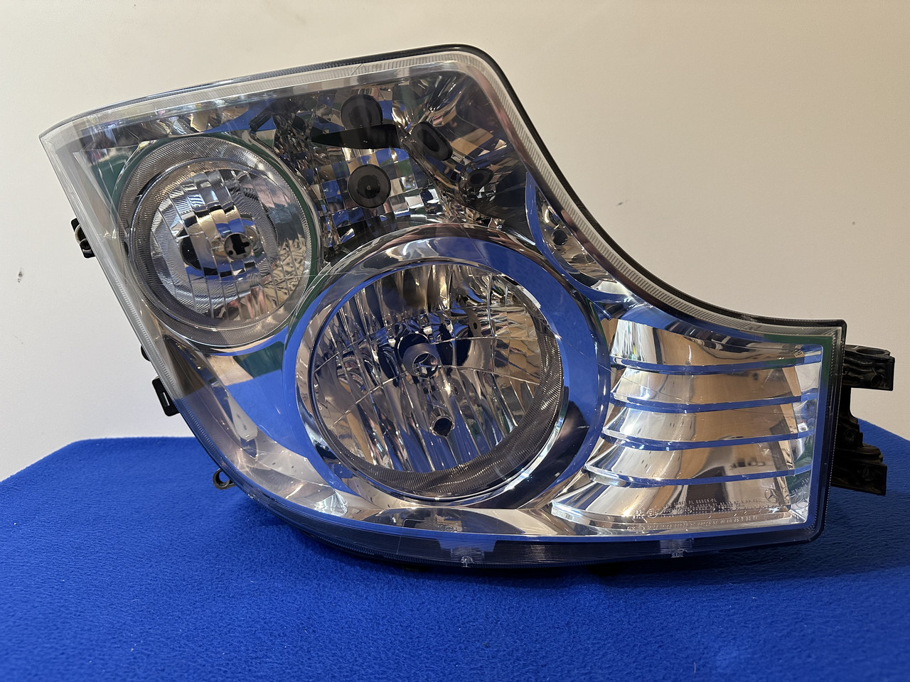 Оригінальна права фара mercedes actros euro 5 2011-, фото 1