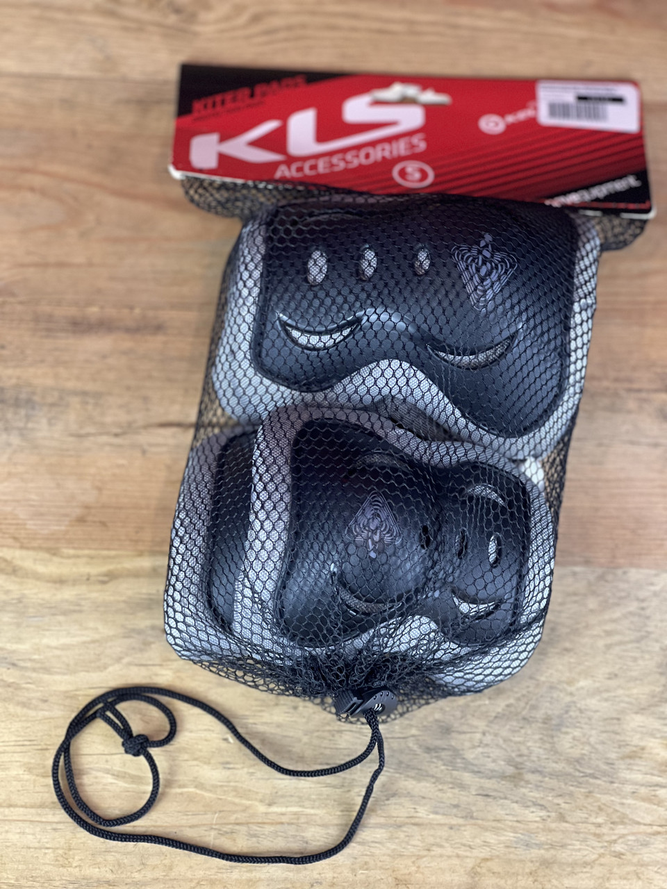 Комплект дитячих велосипедних наколінників та налокітників KLS Kiter pads, L