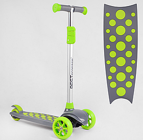 Самокат триколісний Best Scooter LK світ. деко та колеса, Зелений 70111