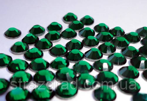 Стрази DMC Emerald SS20 Hot Fix 100 шт
