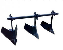 Окучник трирядний