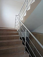 Поручні алюмінієві круглі, колір срібло з леєрами