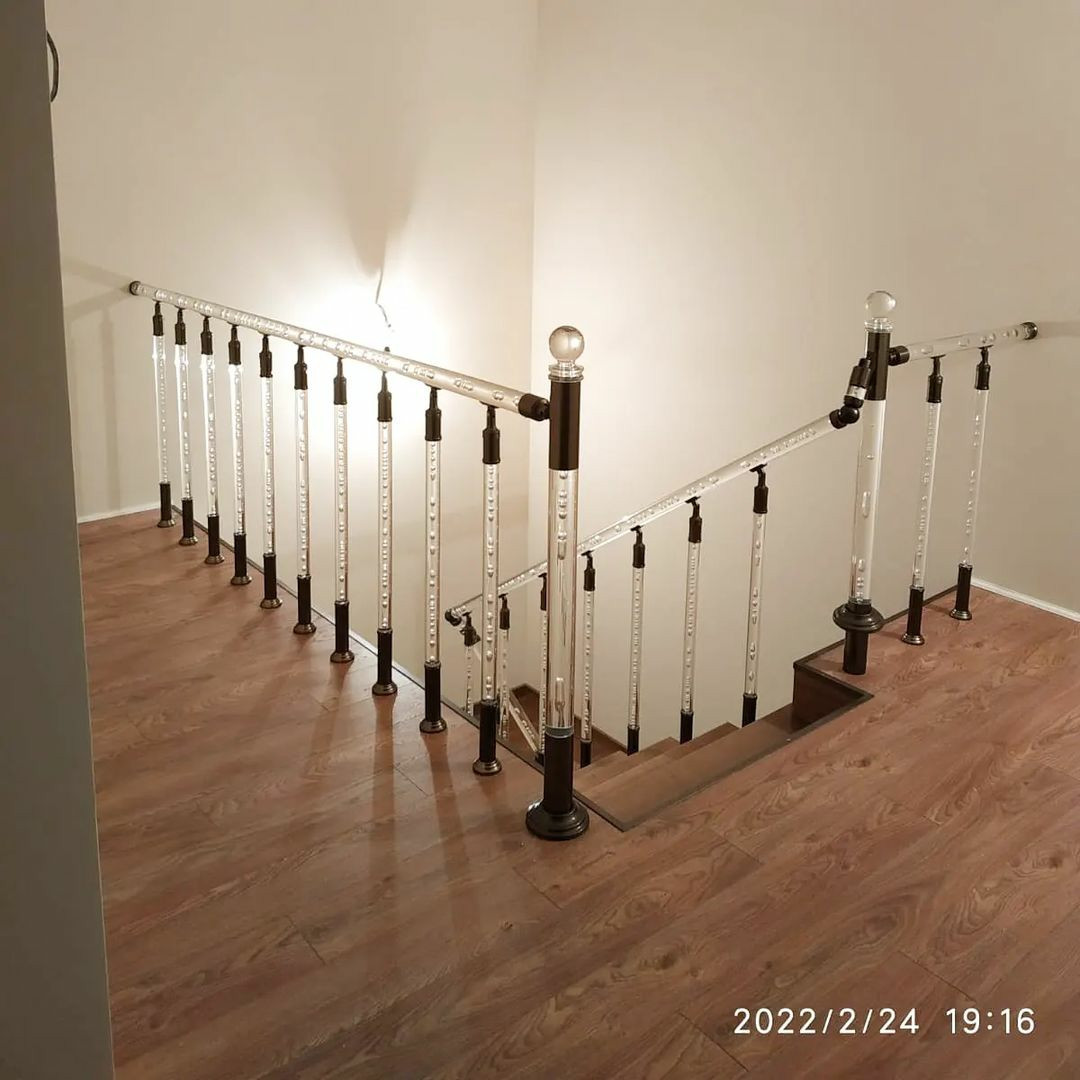 Акрилові перила PleksiGlass бронза, строга рівна стійка