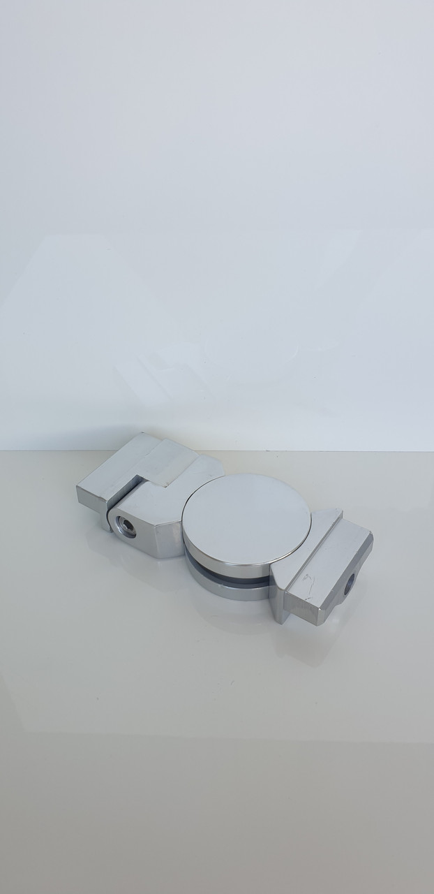 Кут регульований для алюмінієвих перил 60х25 мм Сріблястий