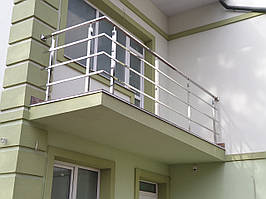 Перила нержавіючі на балкон квадратні  з леєрами 3