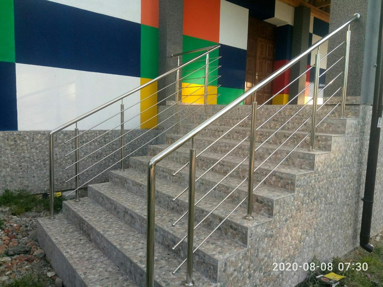 Перила нержавіючі на ганок круглі з леєрами 4