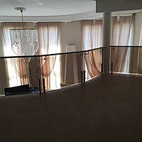 Перила скляні ,ніжка з нержавіючої сталі на сходи 2