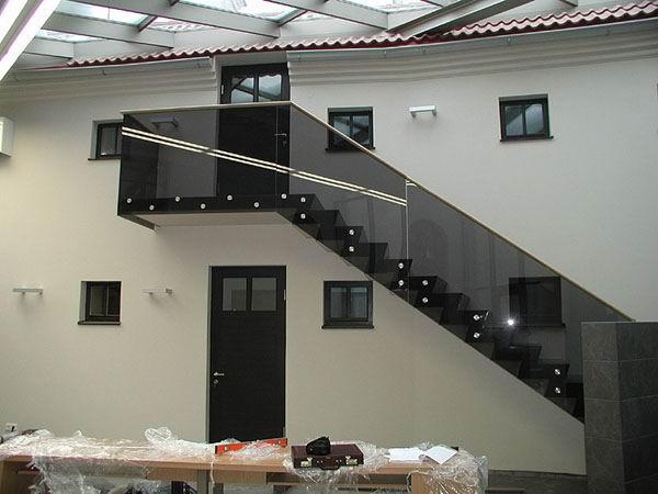 Перила скляні на точках із нержавіючої сталі 4