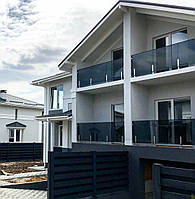 Перила скляні стійки з нержавіючої сталі на балкон 10