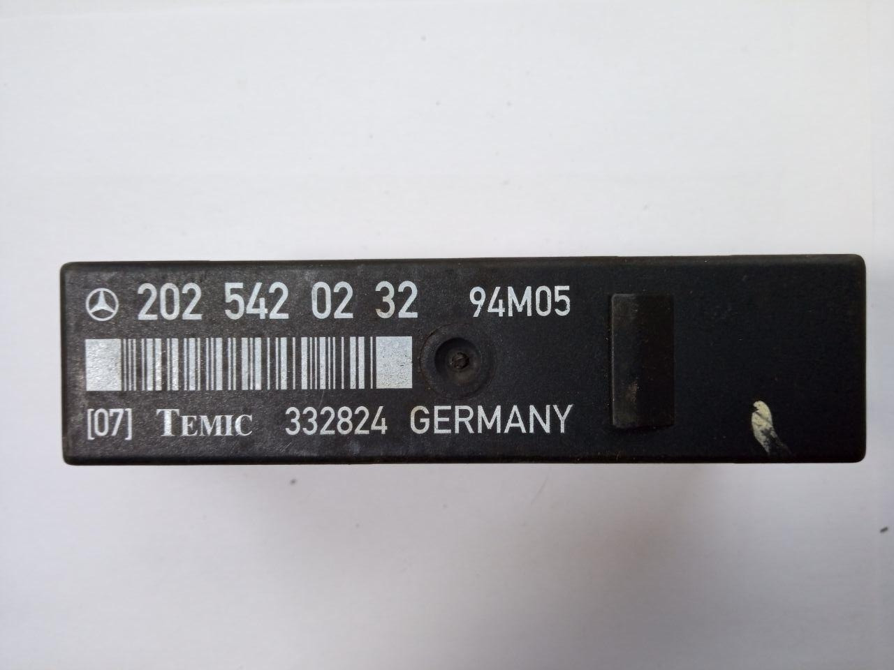 Електронний блок керування Mercedes 2025420232 /94M05(07) Temic 332824/W 202/202 542 02 32
