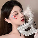 Венеціанська маска жіноча, карнавальна біла, фото 3