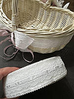 Стрічка мереживна синтетична біла декоративна