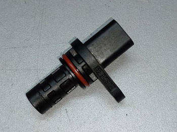 Датчик положення колінвала AUDI