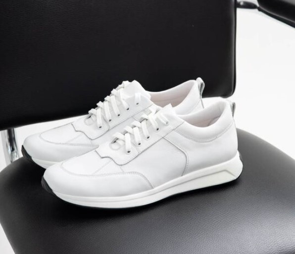 Білі чоловічі кросівки з натуральної шкіри, фото 1