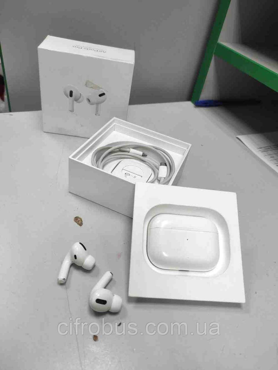 Наушники Bluetooth-гарнитура Б/У Apple AirPods Pro