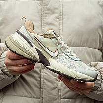 Кросівки Nike V2K Runtekk Light Orewood Brown / Найк В2К Рантек Ореуд Світло Бежеві з Коричневим, фото 3