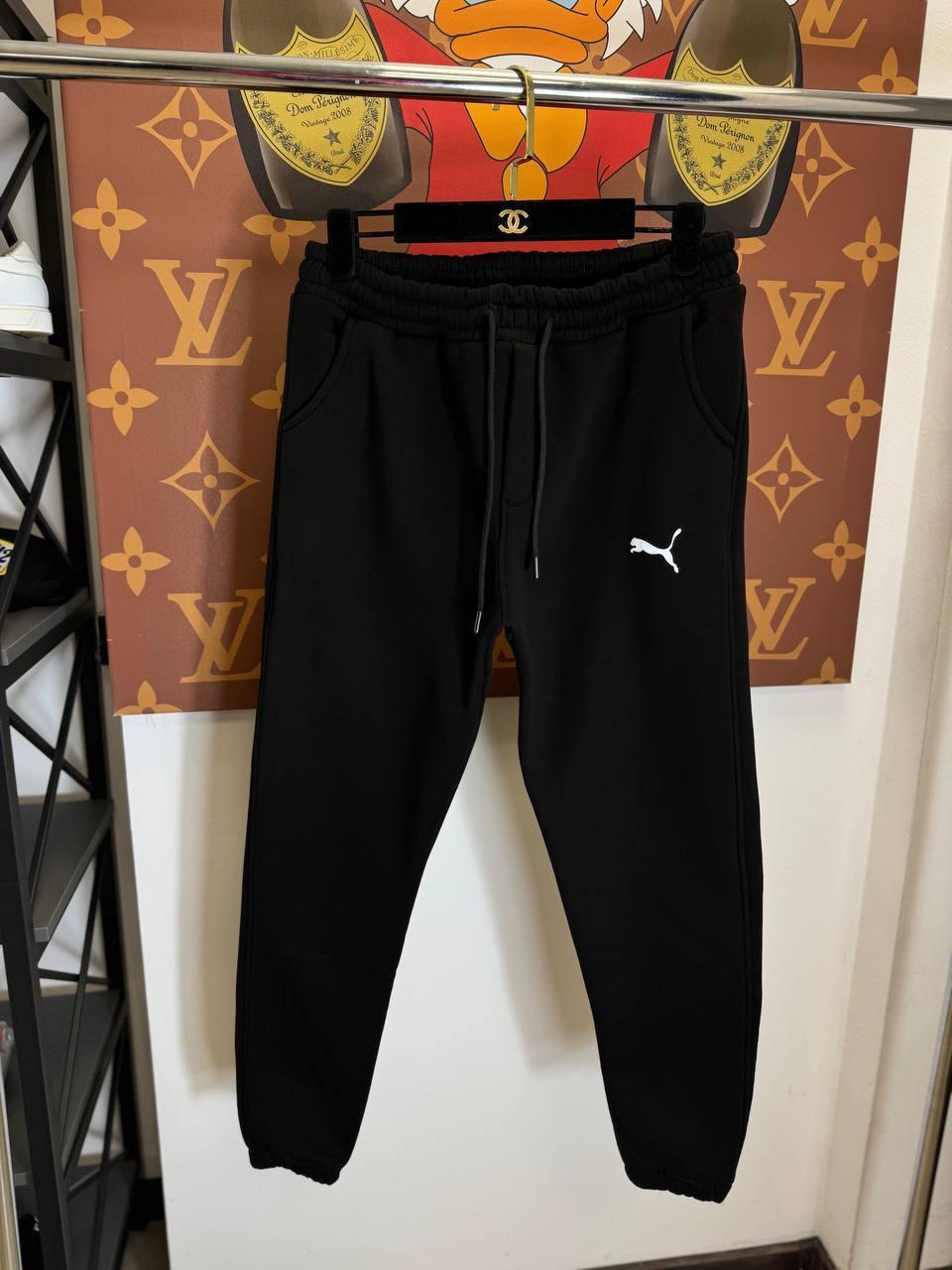 Штани Puma чорний