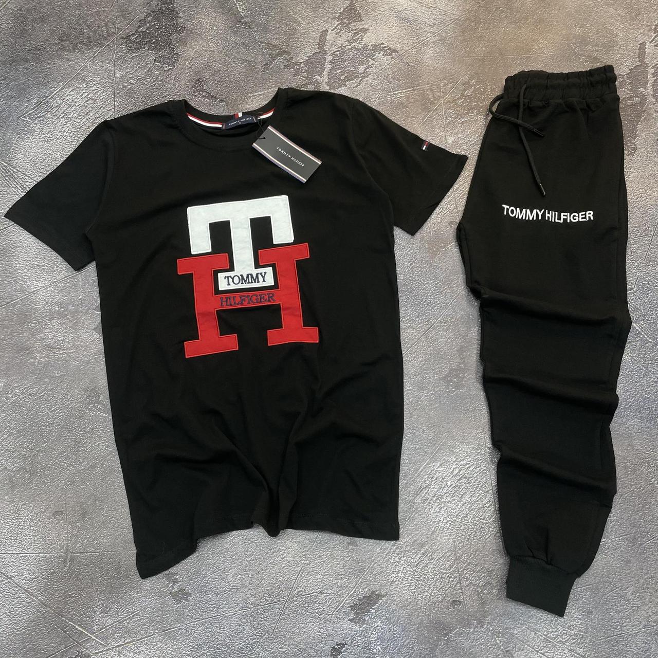 Чоловічий костюм Tommy Hilfiger