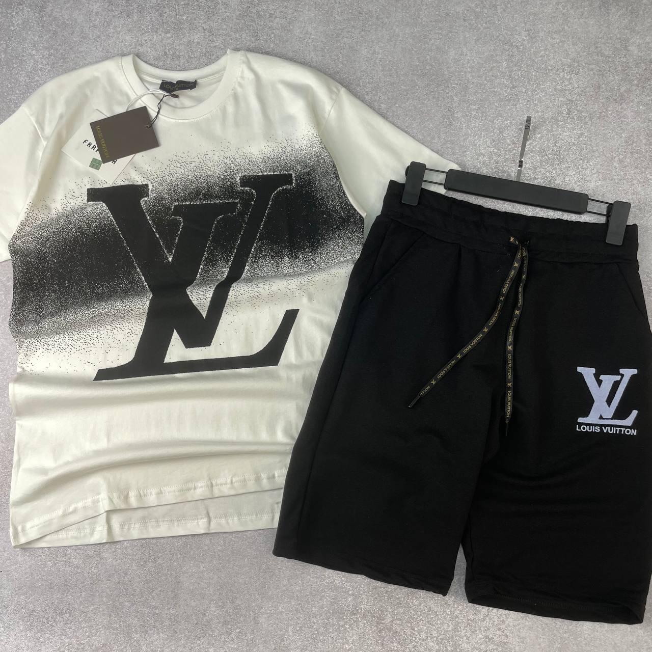 Костюм Louis Vuitton