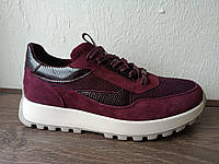 Кросівки жіночі весна