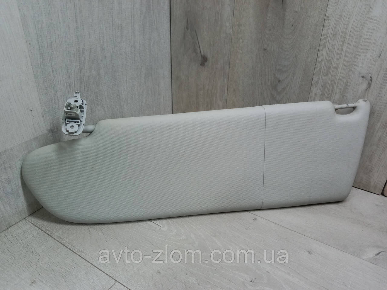 Сонцезахисний козирок Volkswagen Transporter T5. Транспортер Т5. Лівий. 7H1857551B.