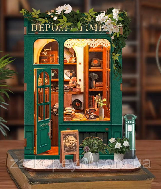 Бук Нук Книжковий магазин Моменти життя конструктор Book Nook Moments in Time SQ-45