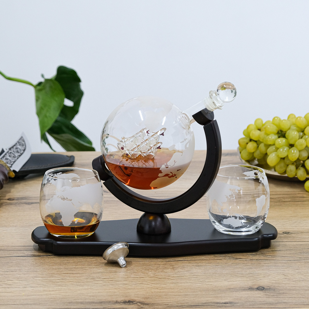 Набір для віскі Подорожі Світом графін 850 мл та 2 склянки 300 мл, фото 1