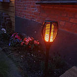 Вуличний садовий світильник на сонячній батареї з ефектом полум'я Водонепроникний ліхтар для саду, фото 3