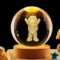 Декоративна 3D нічник кришталева куля Астронавт