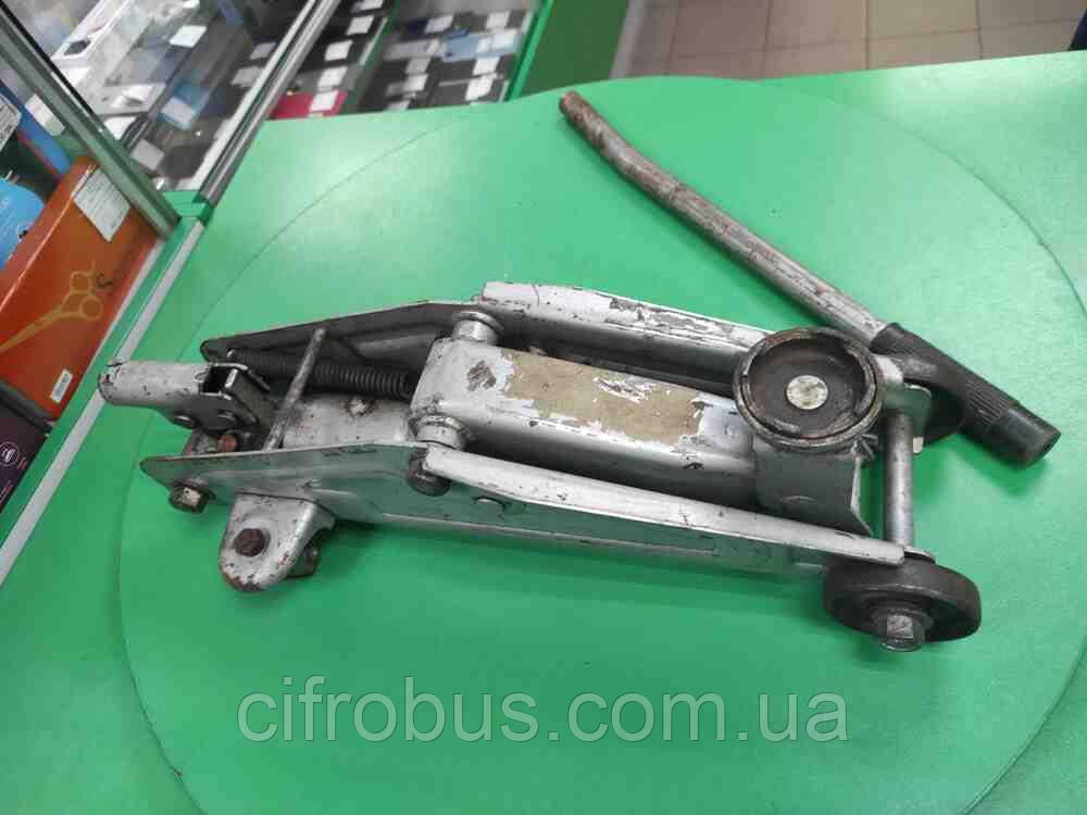 Автомобільний домкрат підставка Б/У Домкрат гідравлічний підкатний 3т, фото 1