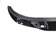 Губа ( переднього бампера ) Чорний глянець V1 на бмв 7 Series G11 / G12 2019-2023 року, фото 3