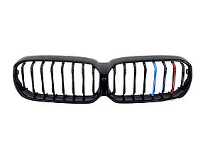 Решітка радіатора M-color ( 1 Bar ) на бмв 5 Series G30 / G31 2020-2023 року