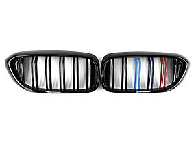 Решітка радіатора M-color ( Подвійні M-Look ) на бмв 5 Series G30 / G31 2017-2020 року