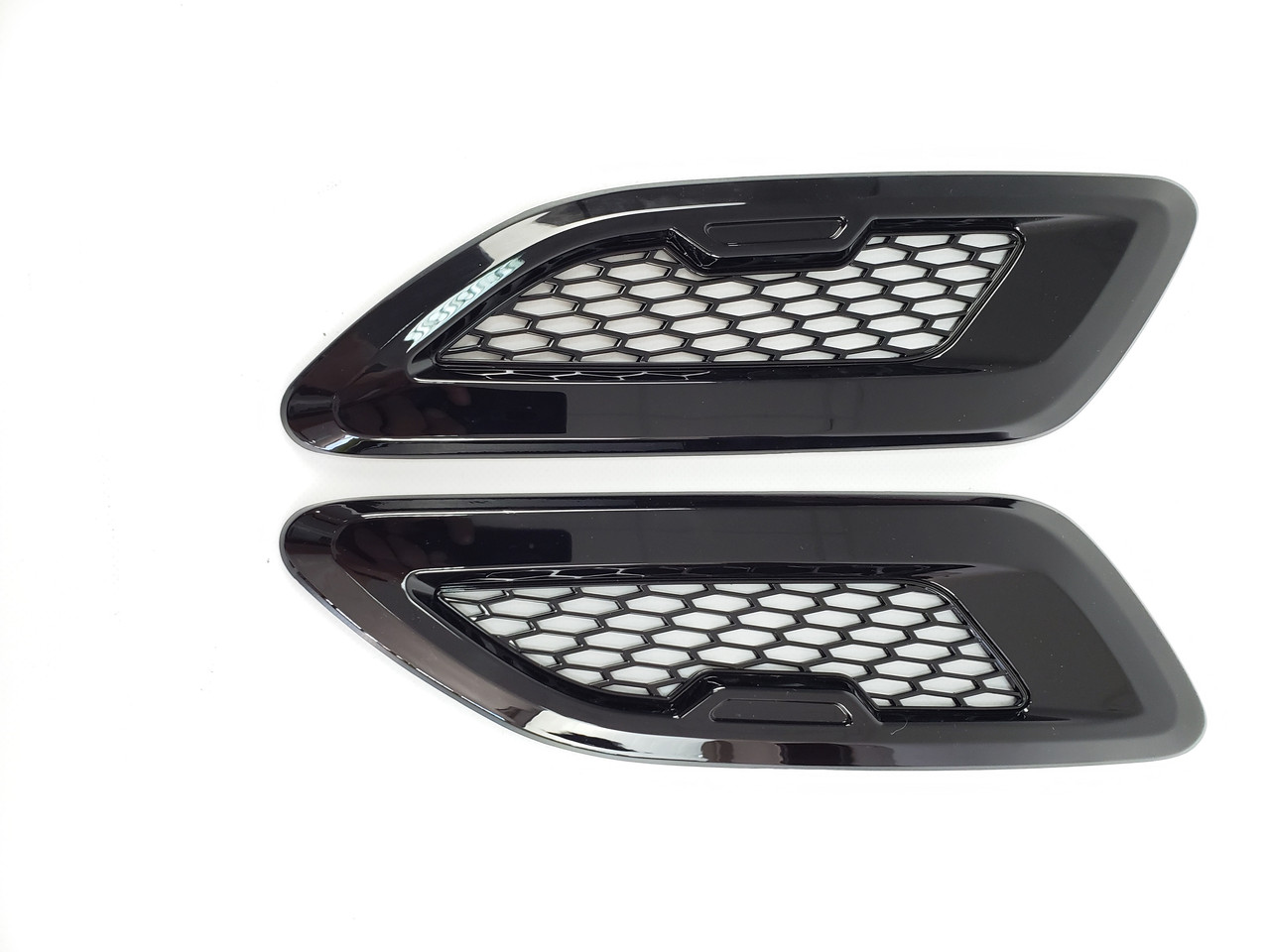 Жабра на капот на Land Rover Range Rover Evoque L538 2011-2015 року