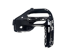 Решітки в бампер накладка ліва на бмв X5 G05 2018-2022 року