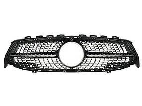 Решітка радіатора Black ( з місцем під камеру ) Diamond на мерседес CLA-клас C118 2019-2022 року