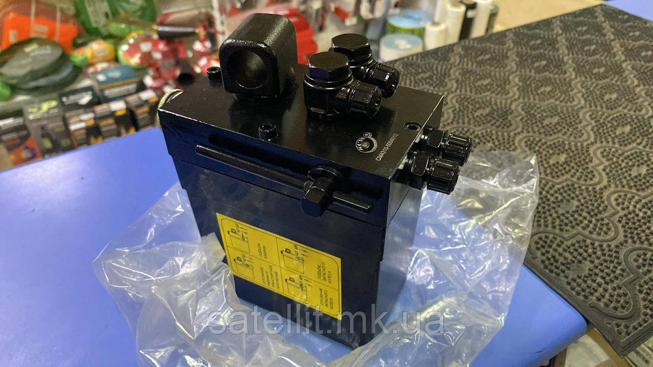 Насос підйому кабіни (двоконтурний) 4310,6520, 4310-5004010